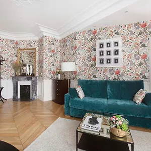Le Beau Marais - Luxury Apartments, Air Cond, Lift Parijs